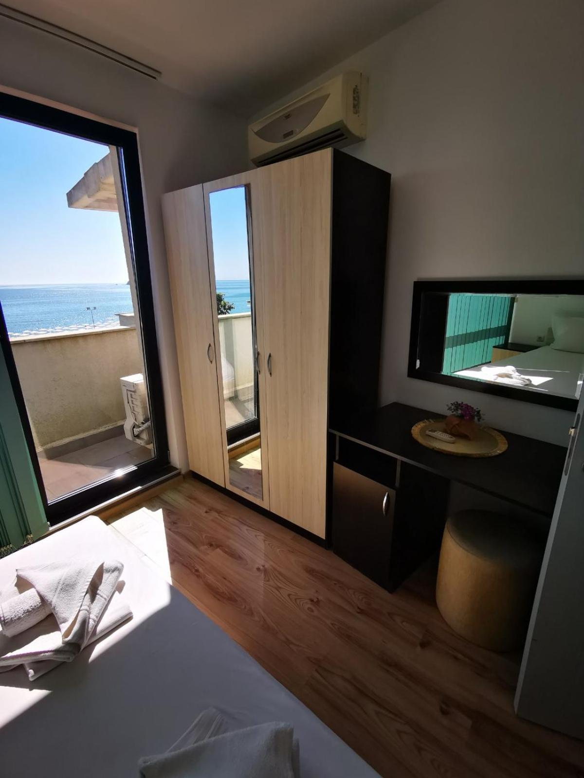 Azur Apartments Sozopol Eksteriør billede