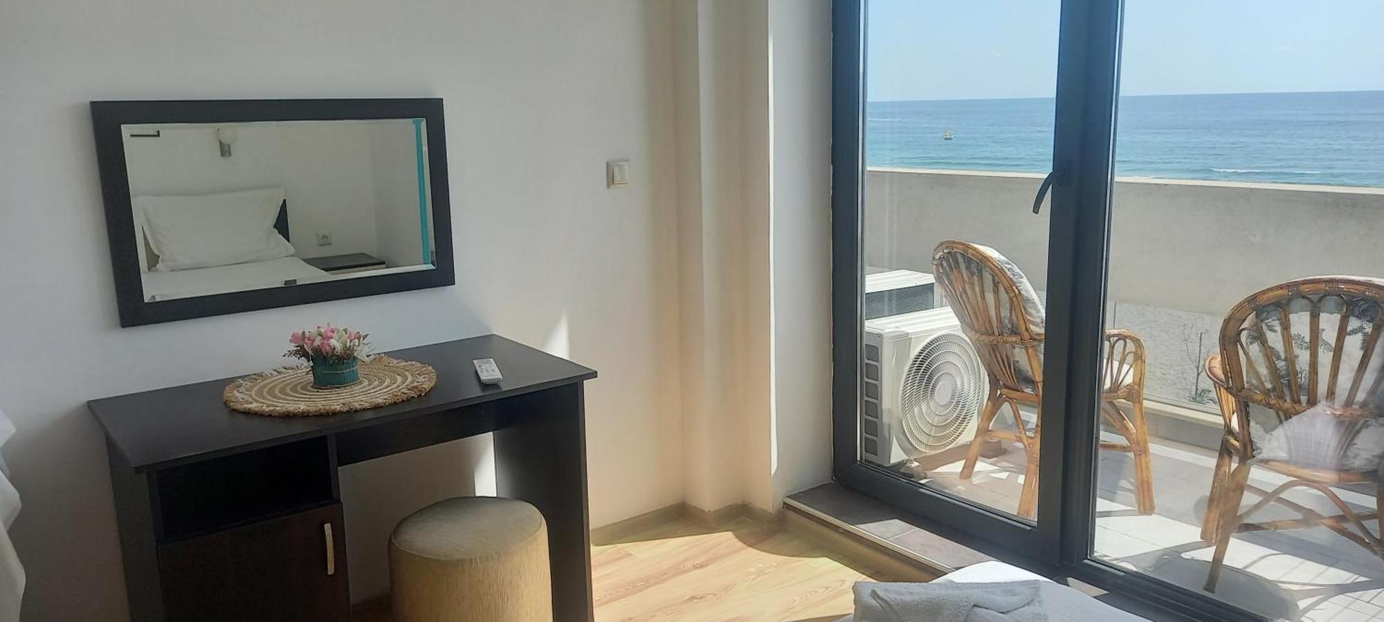 Azur Apartments Sozopol Eksteriør billede