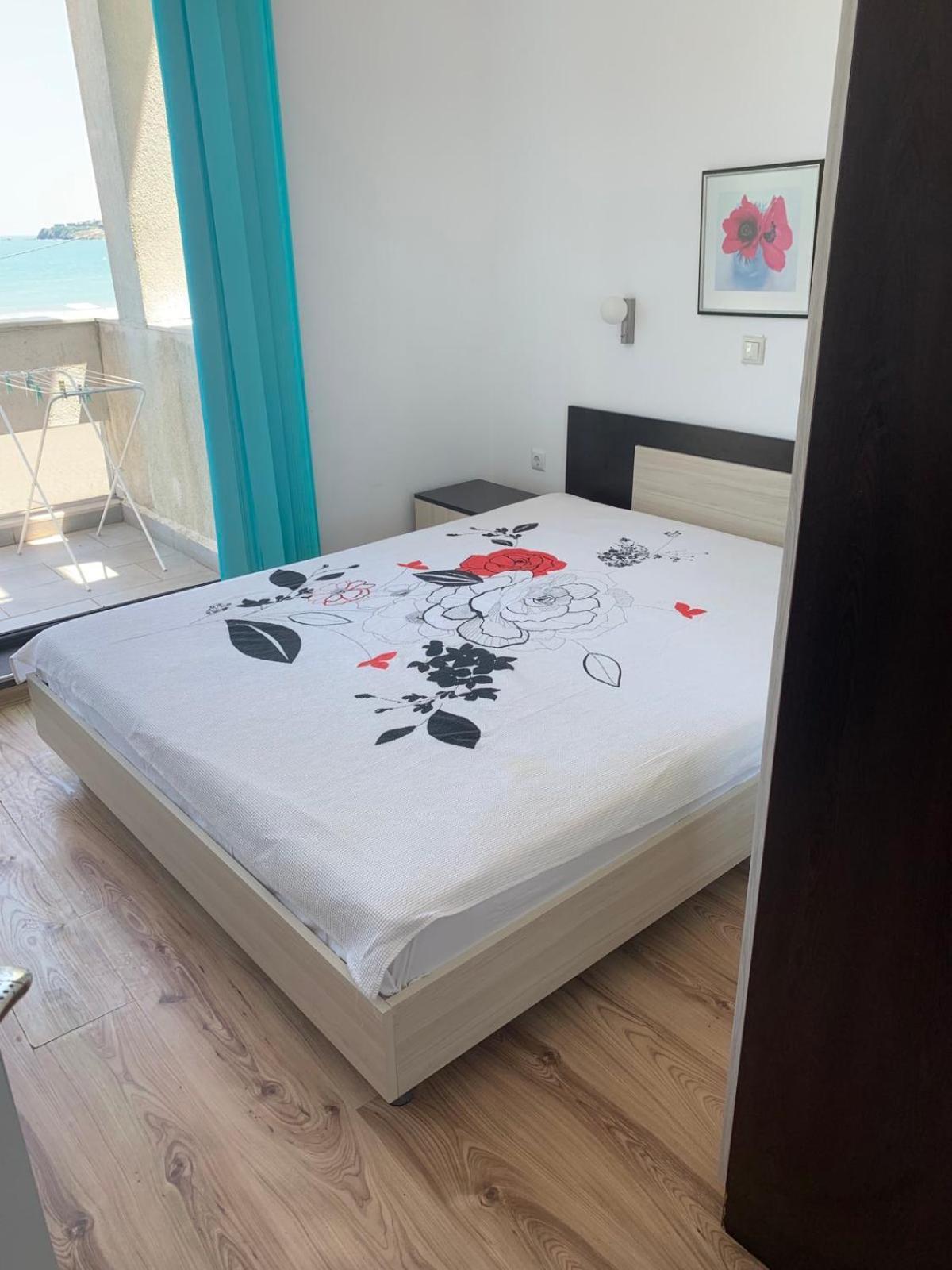 Azur Apartments Sozopol Eksteriør billede
